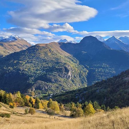 Auris Les Gentianes Station Alpe Huez Apartment Bagian luar foto