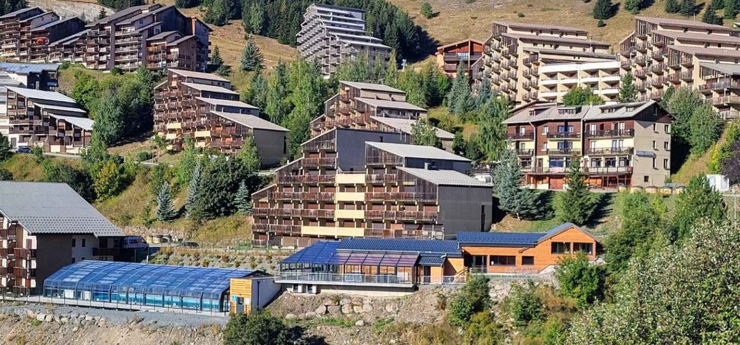 Auris Les Gentianes Station Alpe Huez Apartment Bagian luar foto