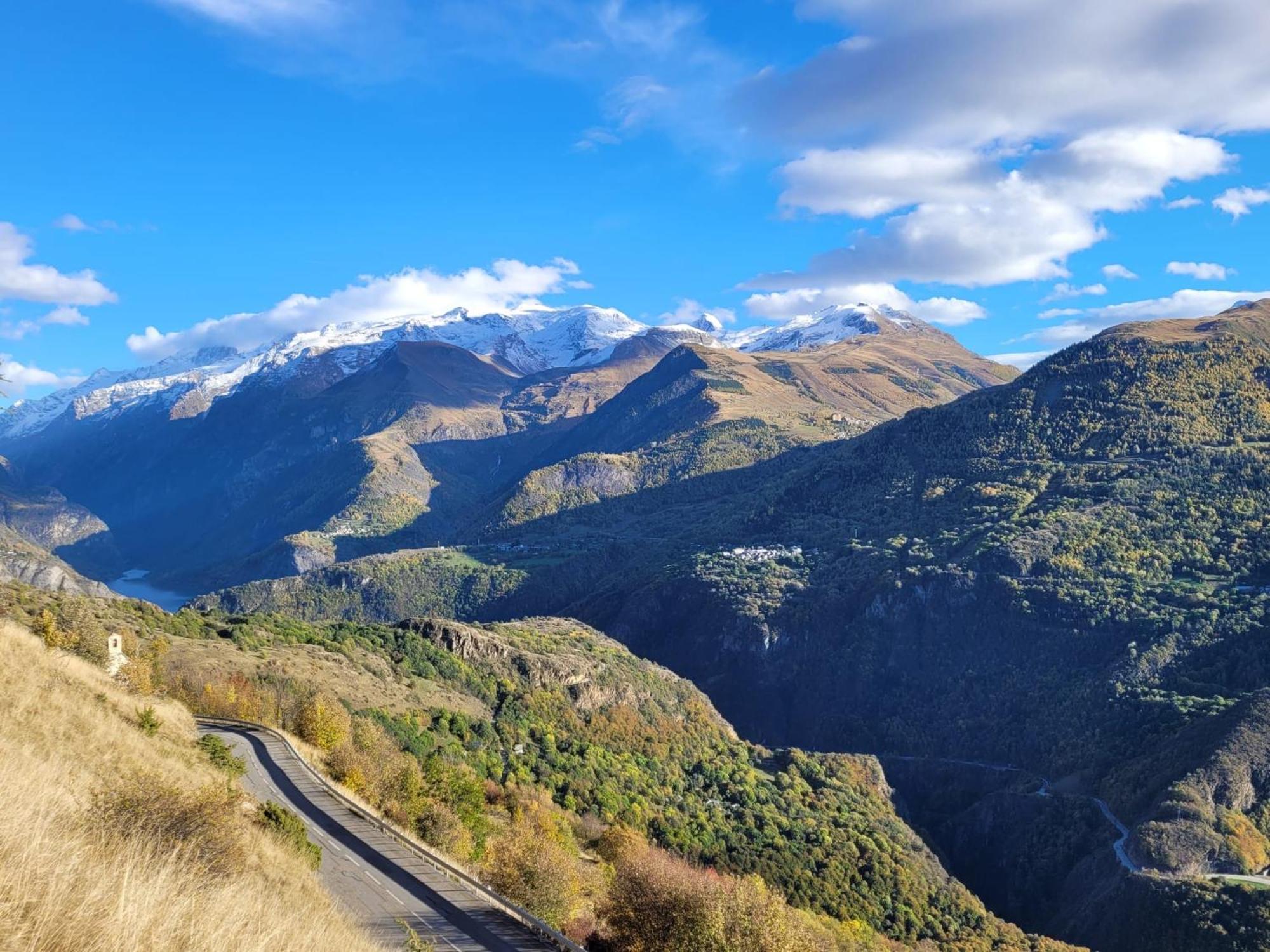 Auris Les Gentianes Station Alpe Huez Apartment Bagian luar foto